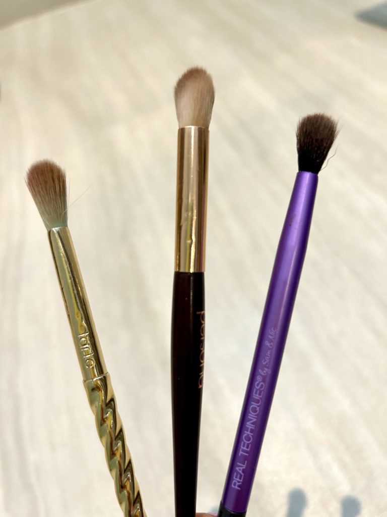 eye makeup brushes