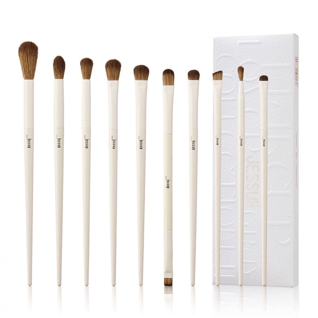 eye makeup brushes